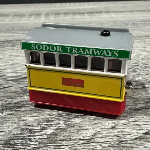 Thomas & Friends | Take-n-Play: Flora Tram (2009) - Collectible Die-Cast Train - Picture 4 of 8
